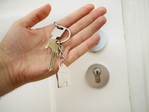 https://AlexPerez.StopRentingStartOwning.com